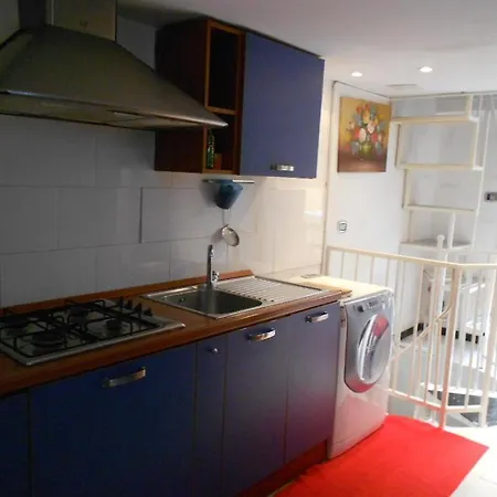 Guest house Modern White Near M1 Pasteur Milan