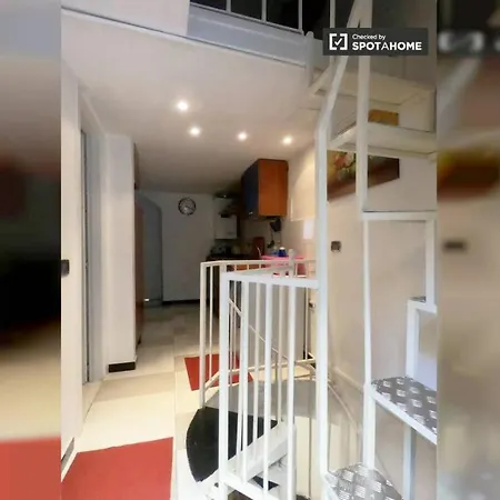 Guest house Modern White Near M1 Pasteur *
