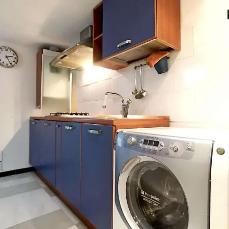 Modern White Near M1 Pasteur